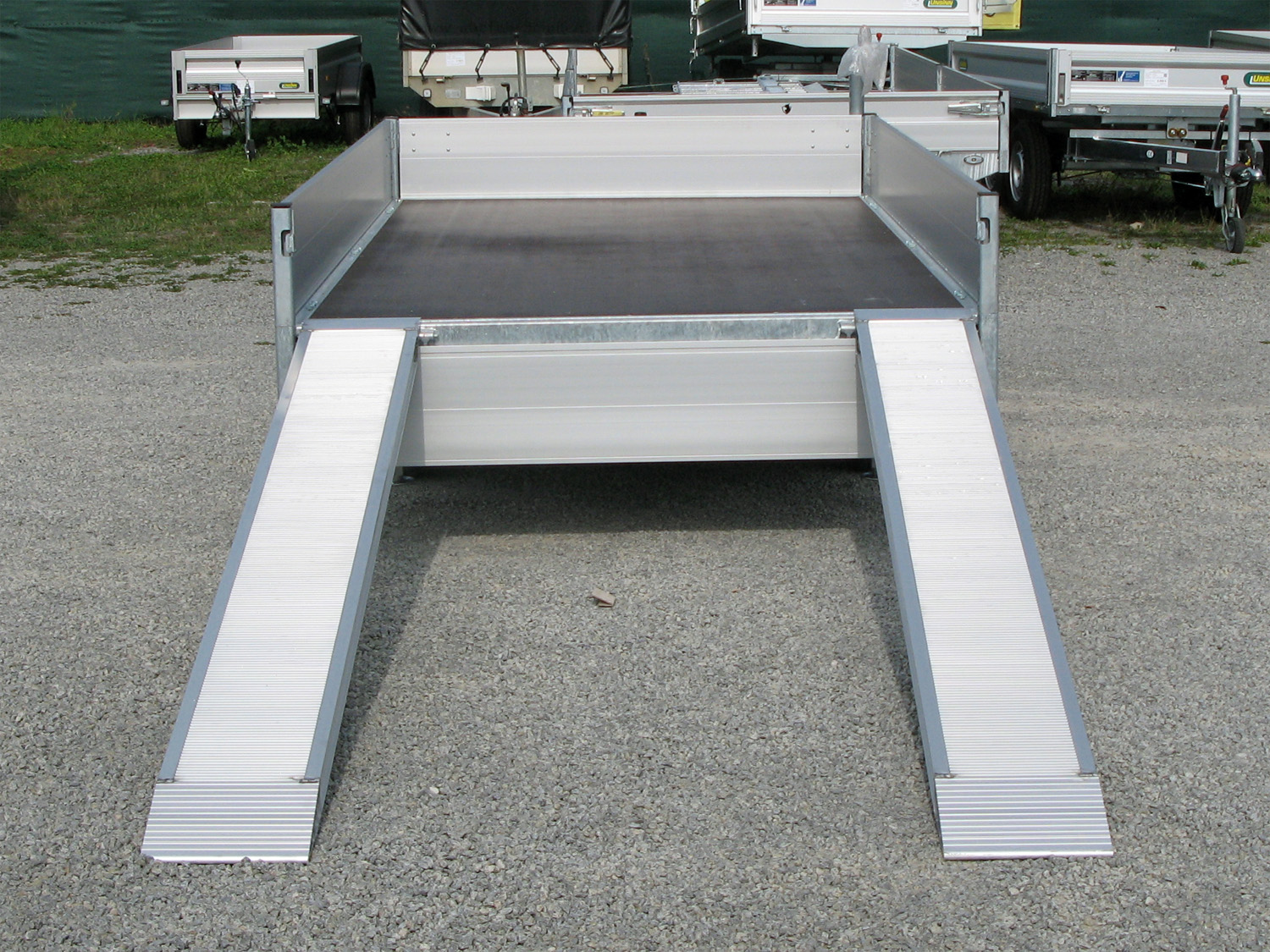 Hapert Azure H-2 – 3000 – 3350 x 1600 Multi Niedriges Fahrwerk – Auffahrpaket - Bild 7
