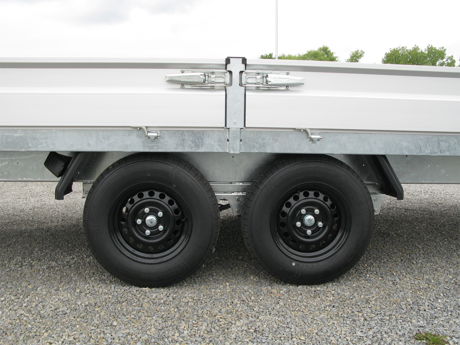 Hapert Azure H-2 – 3500 – 6050 x 2400 Parabelfederung – Niedriges Fahrwerk - Bild 4