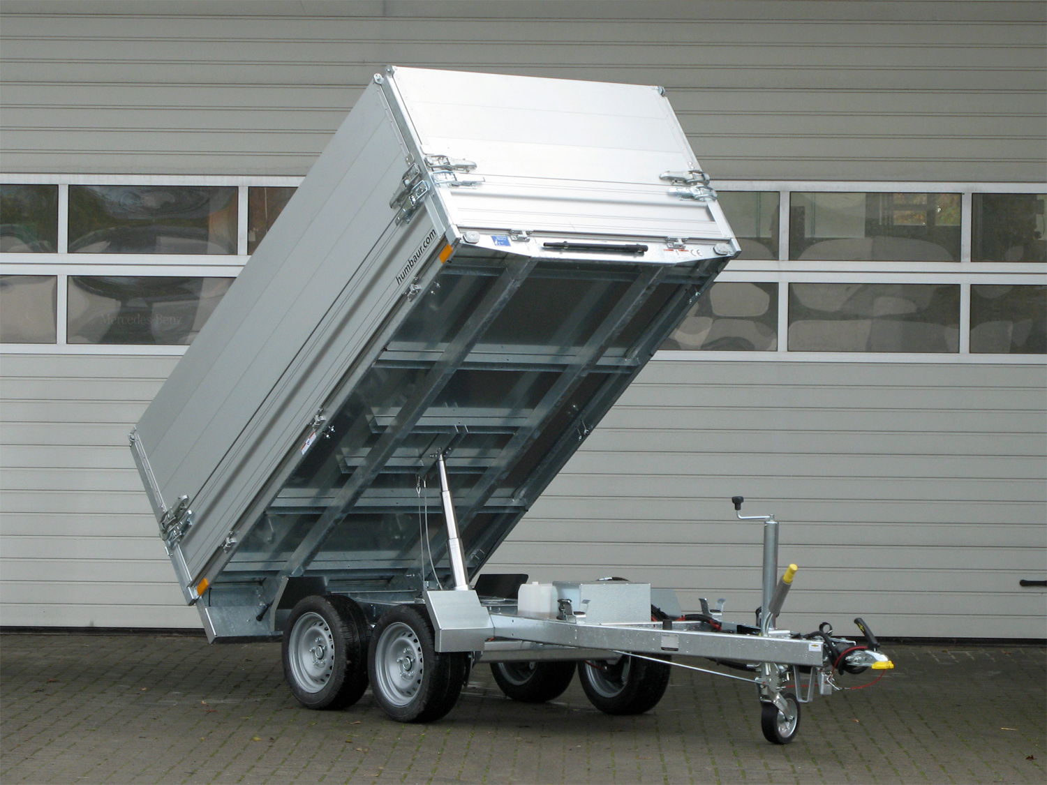 hu3059-e-bw_humbaur_huk_303117_2Lxc5KUdChOlw3.jpg Humbaur HUK 303117 E-Pumpe und ALU-BW-Aufsatz - Bild 1
