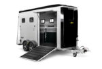Humbaur Notos Xtra PRO 2700 Mannshohe Sattelkammer | Vielseitiges Raumkonzept - Bild 3
