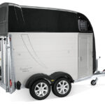 Humbaur Xanthos Aero 2700 S Aerodynamischer Bug | EquiDrive® PLUS S Fahrwerk